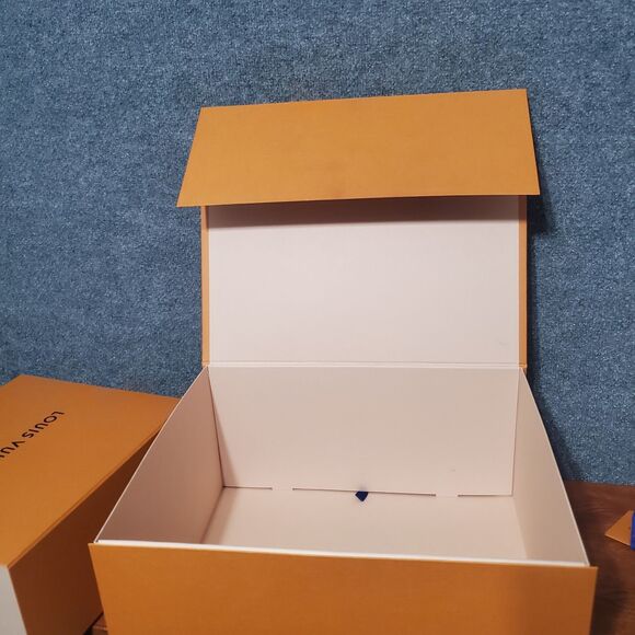 Authentic LOUIS VUITTON LV Box Lot Magnetic And Open Empty 10 Lot Pieces Used - Picture 12 of 16